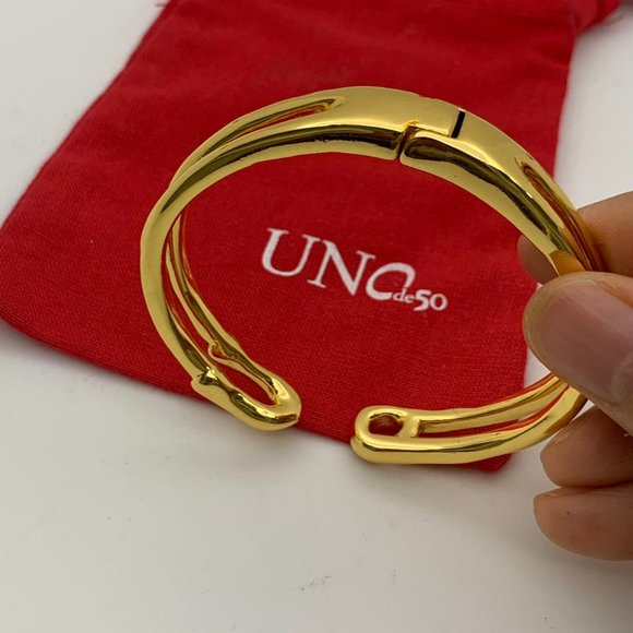 Uno de 50 Tailormade Bracelet open Bracelet Ikon shape Bracelet Gold - Picture 5 of 10